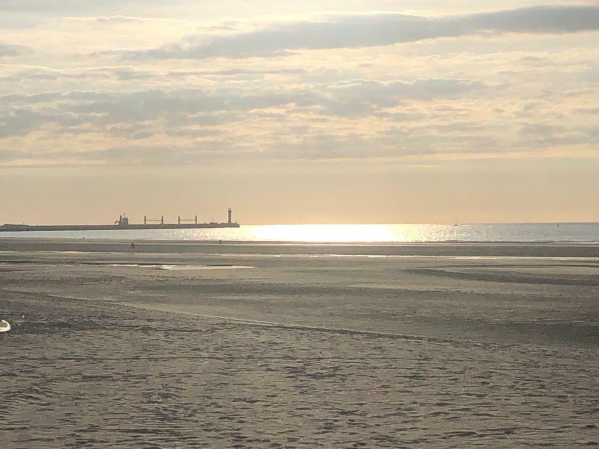 Une Escapade Tranquille, Proche De La Plage ! Dunkirk Esterno foto